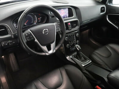 Volvo V40 Cross Country T3 Polar+ Luxury Panoramadak Harman/Kardon On Call Automaat