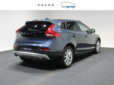 Volvo V40 Cross Country T3 Polar+ Luxury Panoramadak Harman/Kardon On Call Automaat