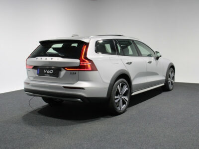 Volvo V60 Cross Country B5 AWD Plus Schuifdak ACC 360 Camera Leder Automaat