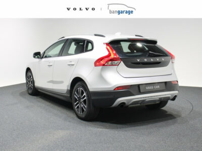 Volvo V40 Cross Country T3 Momentum Parkeerkachel Verw. Voorruit On Call