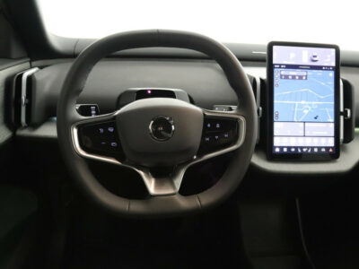 Volvo EX30 Extended Range Plus Harman Kardon Privacy Glas Climate 69 kWh