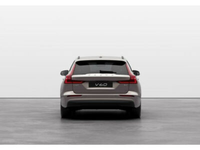 Volvo V60 B4 Core Park.Verwarming ACC Leder Trekhaak Automaat