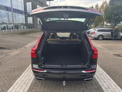 Volvo XC60 D4 AWD Inscription ACC Standkachel Trekhaak Automaat